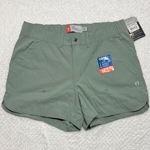 ✅ NWT  The American Outdoorsman for Women